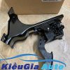 banphutungoto.vn-CHÂN GA ĐIỆN KIA BONGO 3-327004E001-1