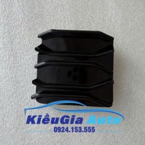 Nắp móc cứu hộ cản trước Toyota Yaris 2021 đến 2023 giá tốt