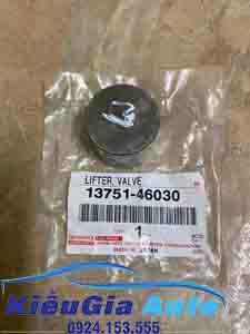 CON ĐỘI TOYOTA INNOVA 1 CON ĐỘI TOYOTA INNOVA