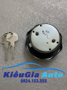 Banphutungoto.vn - NẮP BÌNH DẦU ISUZU 700P - 898146010