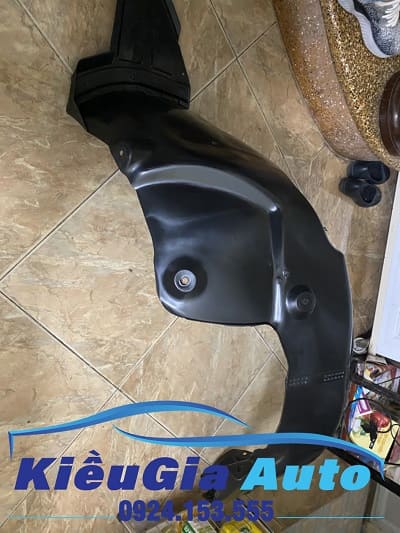 CHẮN BÙN LÒNG DÈ KIA RONDO 1 Banphutungoto.vn - CHẮN BÙN LÒNG DÈ KIA RONDO - KG050221