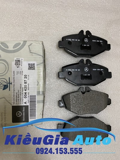 BỐ THẮNG TRƯỚC MERCEDES E200 1 Banphutungoto.vn - BỐ THẮNG TRƯỚC MERCEDES E200 - A0044208720-4