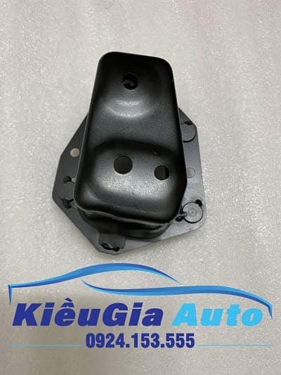 XƯƠNG ĐẦU SẮT XI TRÁI NISSAN SUNNY 1 Banphutungoto.vn - XƯƠNG ĐẦU SẮT XI TRÁI NISSAN SUNNY - G51143BGMA