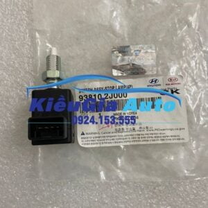 Banphutungoto.vn - Công tắc chân phanh Kia K250 - 93810-2J000