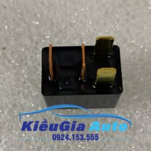 Banphutungoto.vn - Rơ le quạt giàn nóng Mitsubishi Zinger - 8627A030