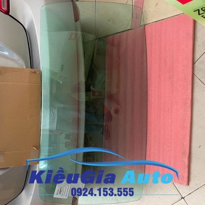 Kính chắn gió trước Suzuki 7 tạ 2 Kính chắn gió trước Suzuki 7 tạ - Ảnh 2