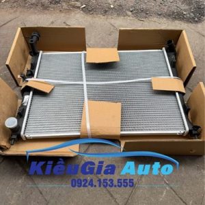 Két nước Kia Cerato 2008-2013 7 4 10