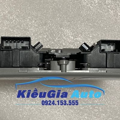 Đèn trần Hyundai Verna 2008-2010 3 Đèn trần Hyundai Verna 2008-2010 - Ảnh 3