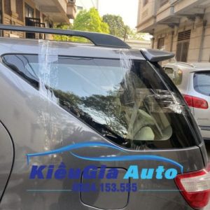 Kính hông chết sau Toyota Fortuner 2008-2015