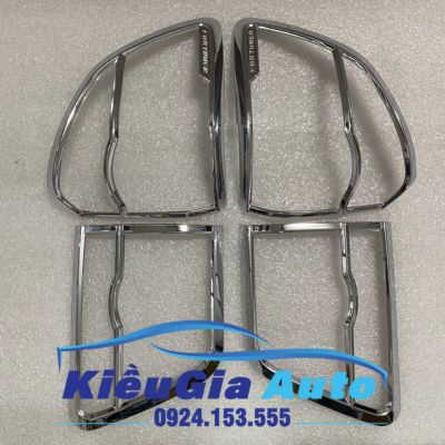 Ốp mạ đèn hậu Toyota Fortuner 2012-2015 4 Ốp mạ đèn hậu Toyota Fortuner 2012-2015 - Ảnh 4