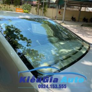 Kính chắn gió sau Ford Focus 2005-2009 7 37 5 1