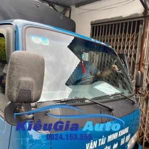 Kính chắn gió trước Kia K140