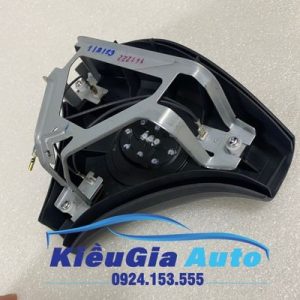 Nắp đậy phím còi vô lăng Toyota Zace
