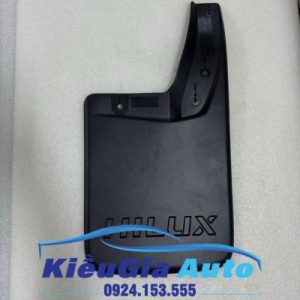 Chắn bùn bánh sau Toyota Hilux 2018-2020