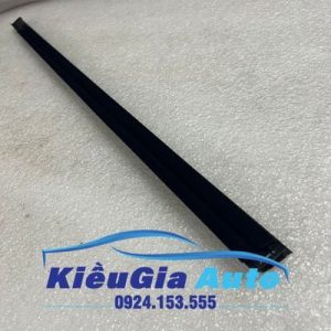 Nẹp chân kính ngoài Suzuki APV 2012-2018