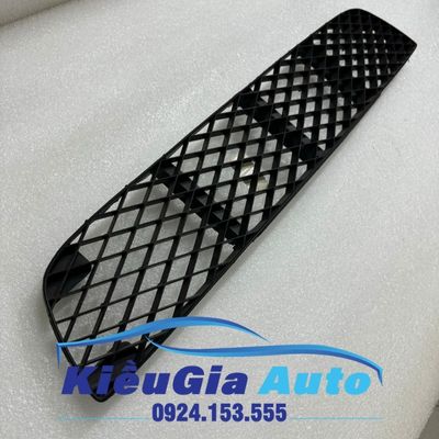 Lưới cản trước Mazda 323 2001-2004 2 Lưới cản trước Mazda 323 2001-2004 - Ảnh 2