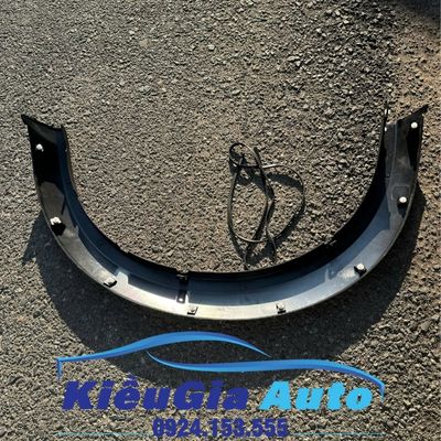 Ốp phồng tai xe trước Mitsubishi Triton 2007-2014 Ốp phồng tai xe trước Mitsubishi Triton 2007-2014
