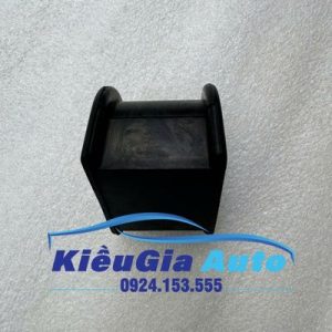 Cao su cân bằng trước Kia K200