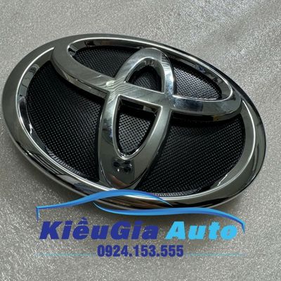 Logo trên ca lăng Toyota Fortuner 2016-2020 Logo trên ca lăng Toyota Fortuner 2016-2020