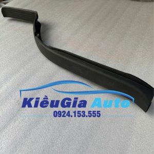 Ốp bậc cửa lên xuống Toyota Hiace 2007-2014