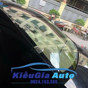 Kính chắn gió sau Toyota Camry 2013-2018