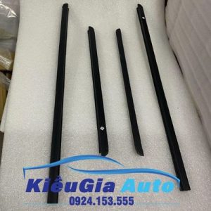 Nẹp chân kính ngoài Shuguang Pickup 1993-2006 6 99 1