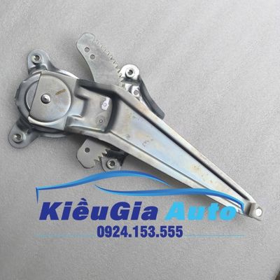 Compa lên kính Toyota Corolla Altis 2014-2019 Compa lên kính Toyota Corolla Altis 2014-2019