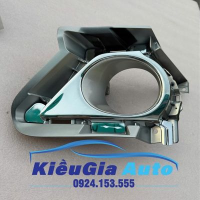 Ốp đèn gầm Toyota Innova 2016-2020 Ốp đèn gầm Toyota Innova 2016-2020