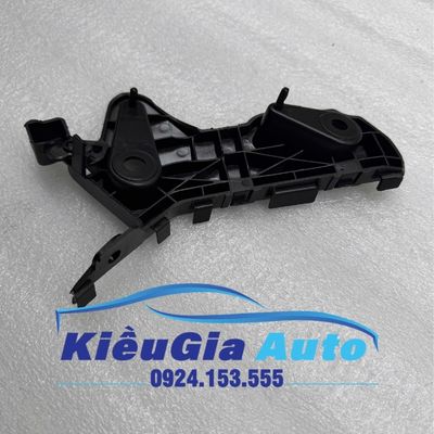 Tai cài cản trước (ba đờ sốc trước) Mazda 3 2020 đến 2027 giá tốt 5 Tai cài cản trước (ba đờ sốc trước) Mazda 3 2020 đến 2027 giá tốt - Ảnh 5