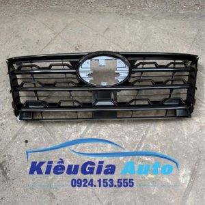 Mặt ca lăng Toyota Fortuner 2020-2022