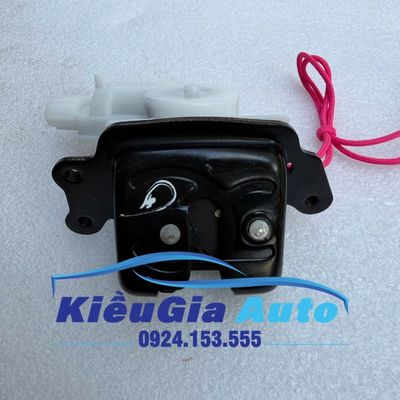 Ổ khóa ngậm cốp sau Toyota Fortuner 2016 đến 2026 giá tốt 3 Ổ khóa ngậm cốp sau Toyota Fortuner 2016 đến 2026 giá tốt - Ảnh 3