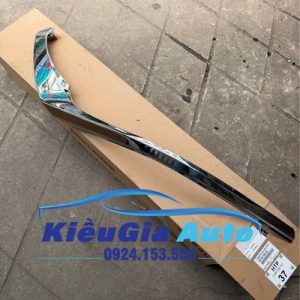 Ốp trang trí đèn pha Toyota Fortuner 2020-2023